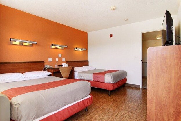 More Photos Of 311 N Bryant Blvd, San Angelo Hotel For Sale