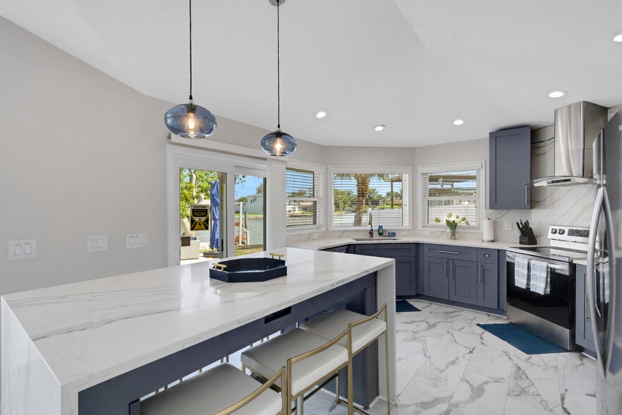 More Photos Of 4124 Harbor Cir S, Largo Specialty For Sale