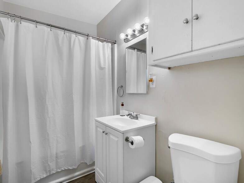 More Photos Of 11502-11506 Adco Ave, Downey Apartments For Sale