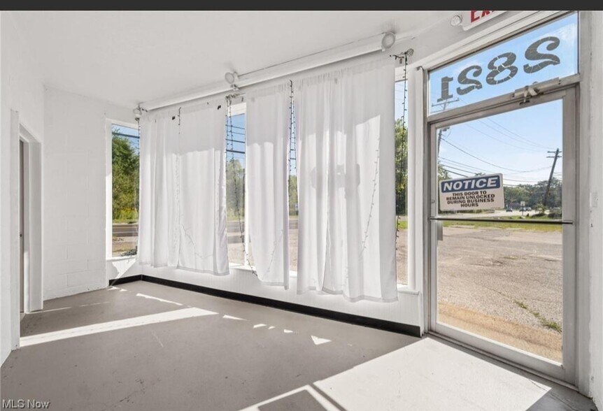 More Photos Of 2821 E Aurora Rd, Twinsburg Freestanding For Sale