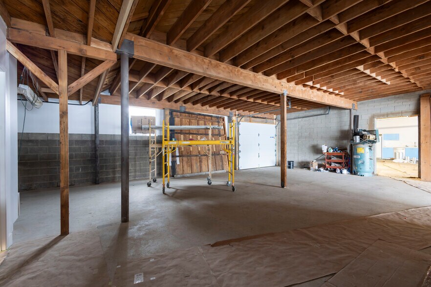 More Photos Of 8651-8655 Washington Blvd, Los Angeles Auto Repair For Lease
