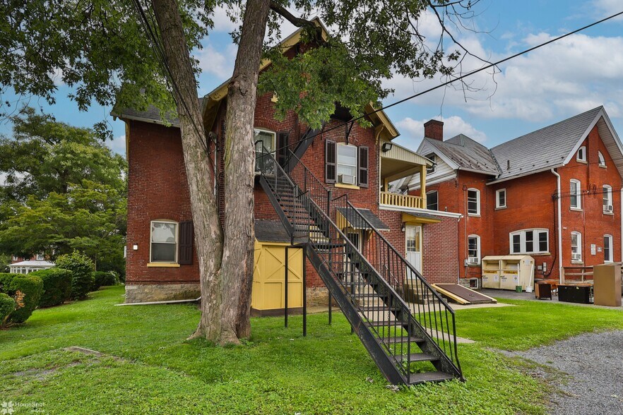 More Photos Of 1333 W Hamilton St, Allentown Office For Sale