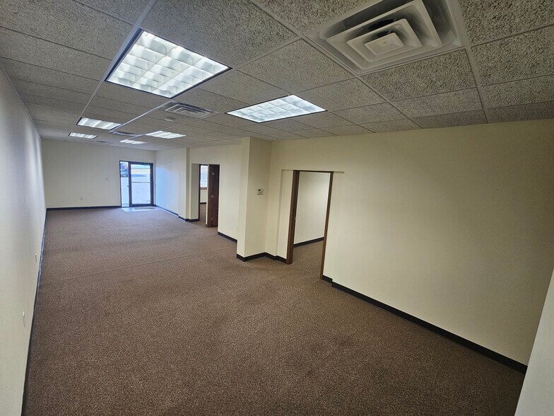 More Photos Of 700-706 Jackson St, Sioux City Office For Lease