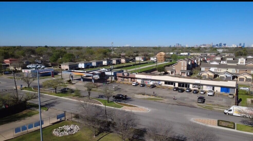 More Photos Of , Houston General Retail For Sale