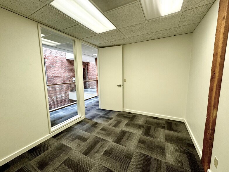 More Photos Of 521 SW 11th, Portland Loft Creative Space For Lease