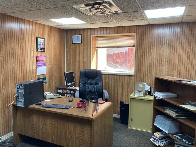 More Photos Of 5013 Park St, Jacksonville Auto Repair For Sale