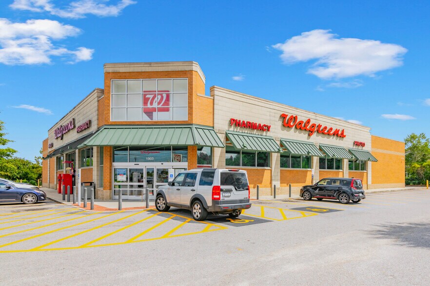 More Photos Of 1903 S Lake Dr, Lexington Drugstore For Sale