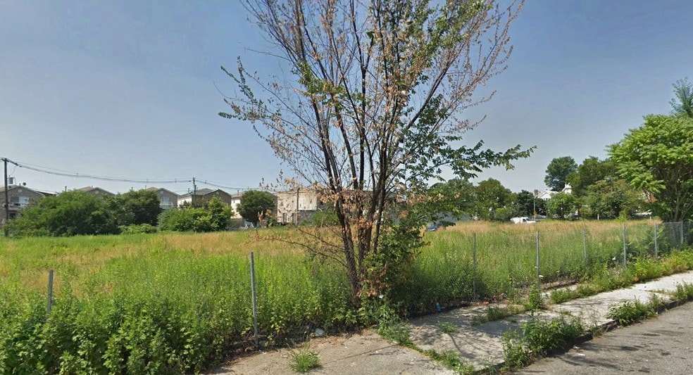 More Photos Of 210 Elizabeth Ave, Newark Land For Lease