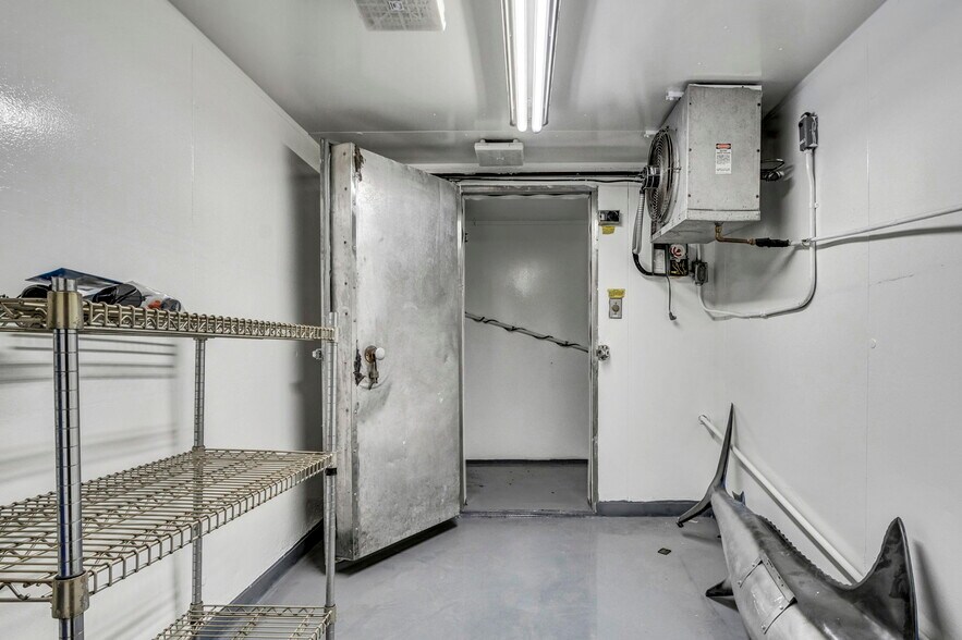 More Photos Of 1555 S Wells Ave, Reno Restaurant For Sale