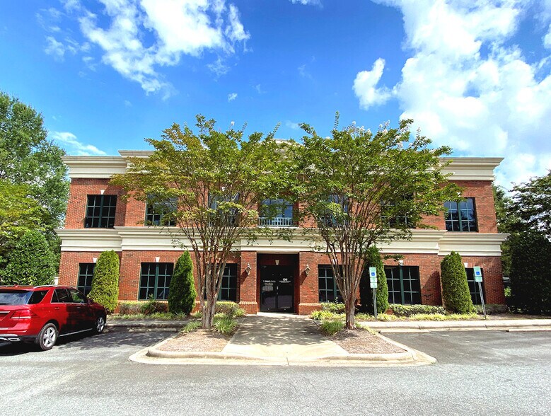 Primary Photo Of 109 Professional Park Dr, Mooresville Office For Lease