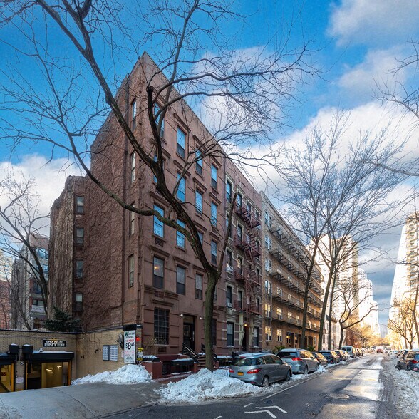 More Photos Of 538 E 89th St, New York Apartments For Sale
