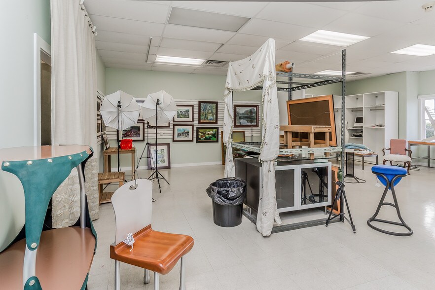 More Photos Of 29 Race St, Frenchtown Storefront Retail Office For Sale