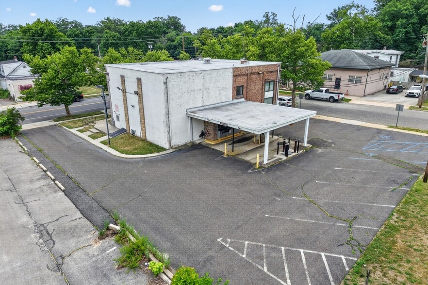 More Photos Of 2155 Atco Ave, Atco Bank For Sale