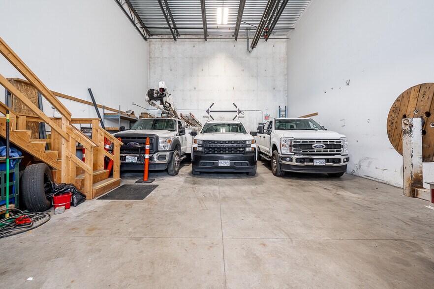 More Photos Of 18643 52nd Ave, Surrey Warehouse For Sale