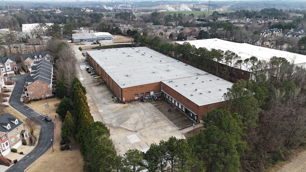More Photos Of 4820 N Church Ln SE, Atlanta Warehouse For Lease