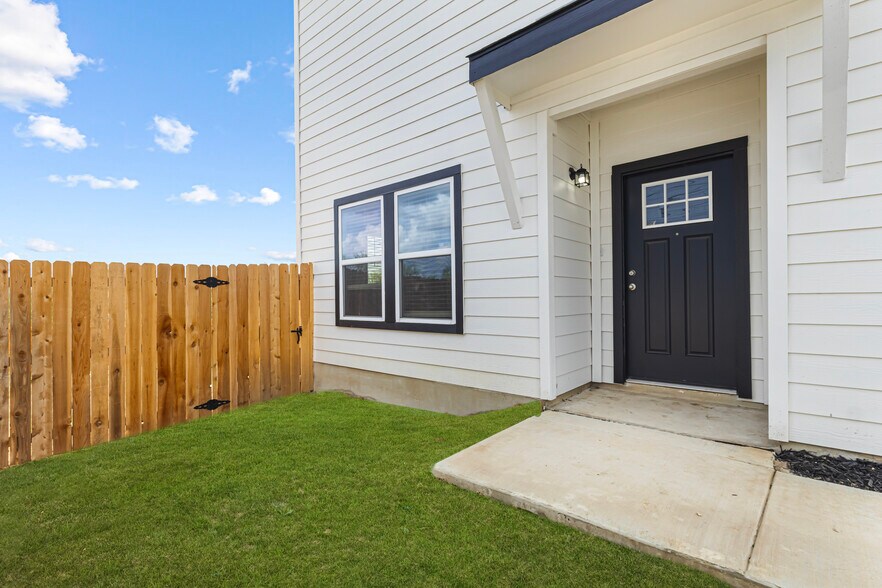 More Photos Of 8911 FM 1560, San Antonio Multifamily For Sale