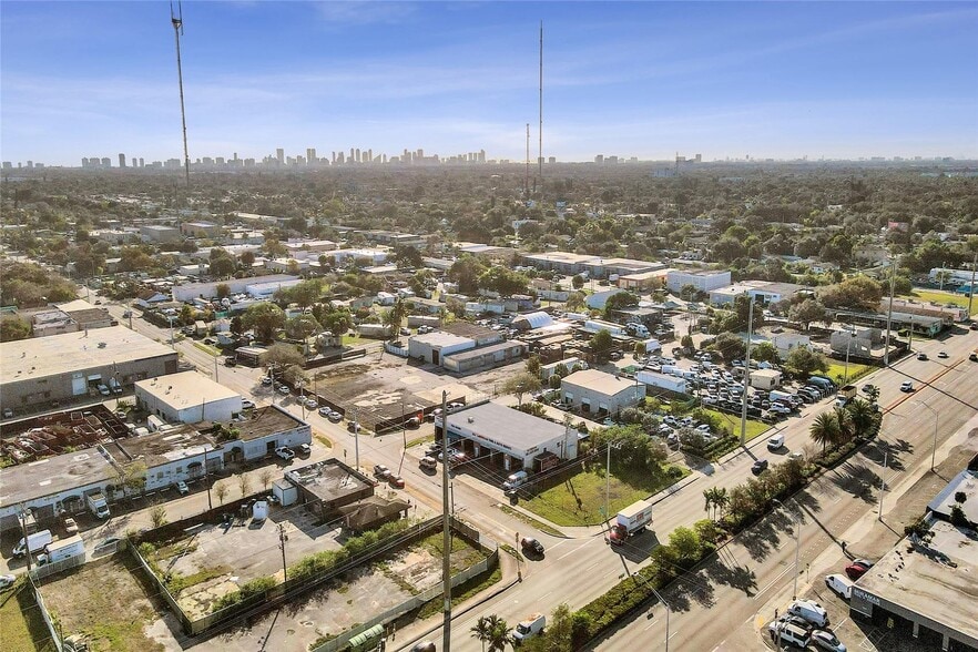 More Photos Of 5960-5992 SW 23rd St, West Park Showroom For Sale