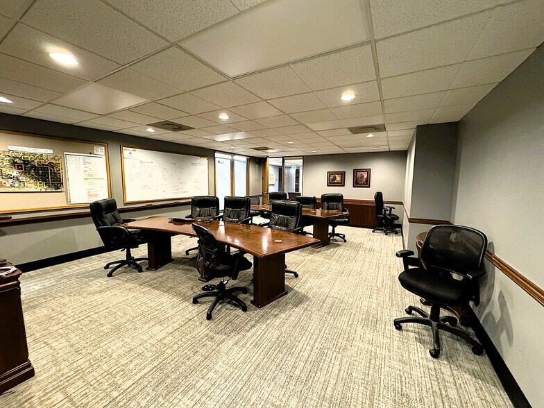 More Photos Of 2 Inverness Dr E, Englewood Medical For Sale