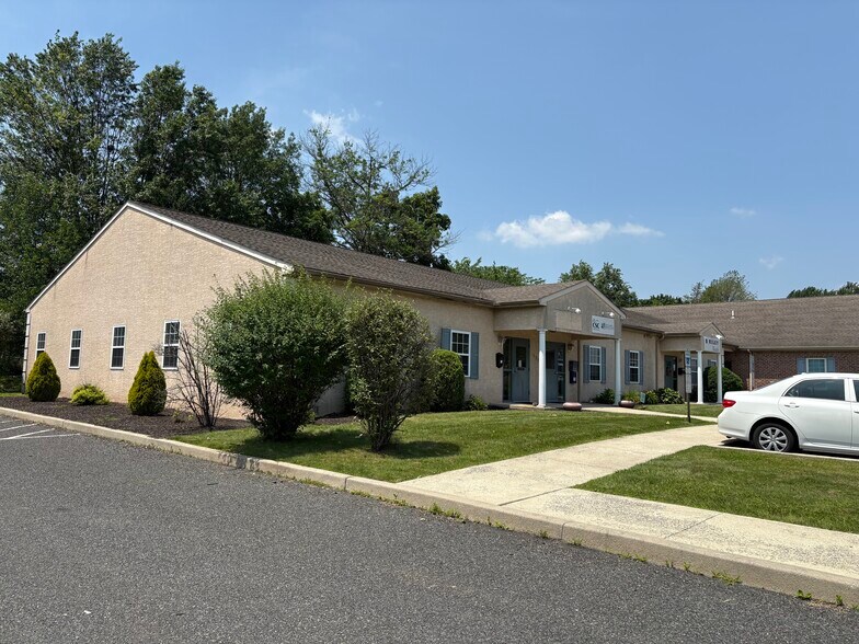 More Photos Of 134-136 Mill Rd, Quakertown Medical For Lease