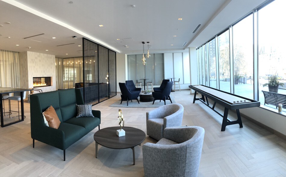 More Photos Of 250 Marquette Ave, Minneapolis Office For Lease