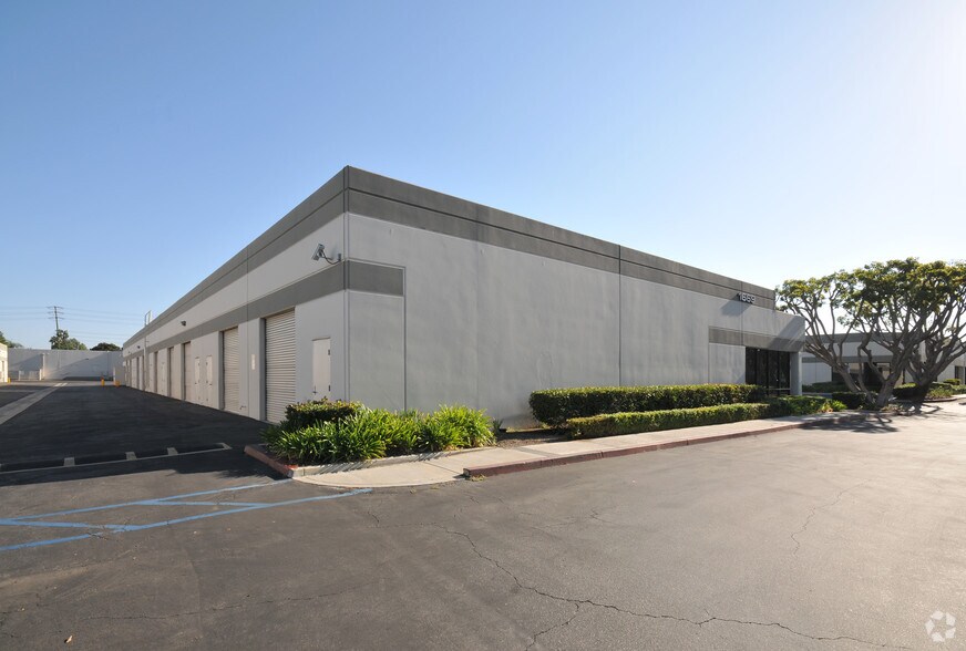 More Photos Of 1669 E Wilshire Ave, Santa Ana Light Manufacturing For Lease
