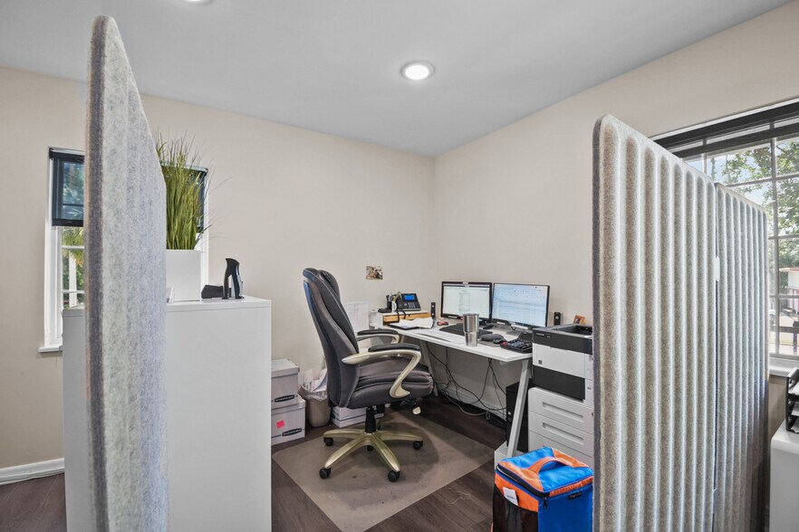 More Photos Of 3000 N Ponce De Leon Blvd, Saint Augustine Storefront Retail Office For Lease