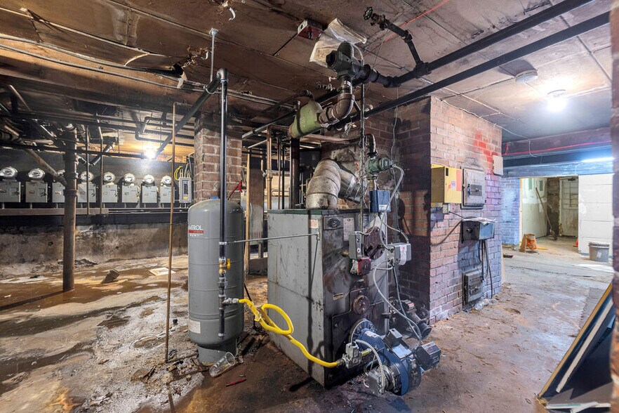 More Photos Of 1963-1965 Park St, Hartford Apartments For Sale