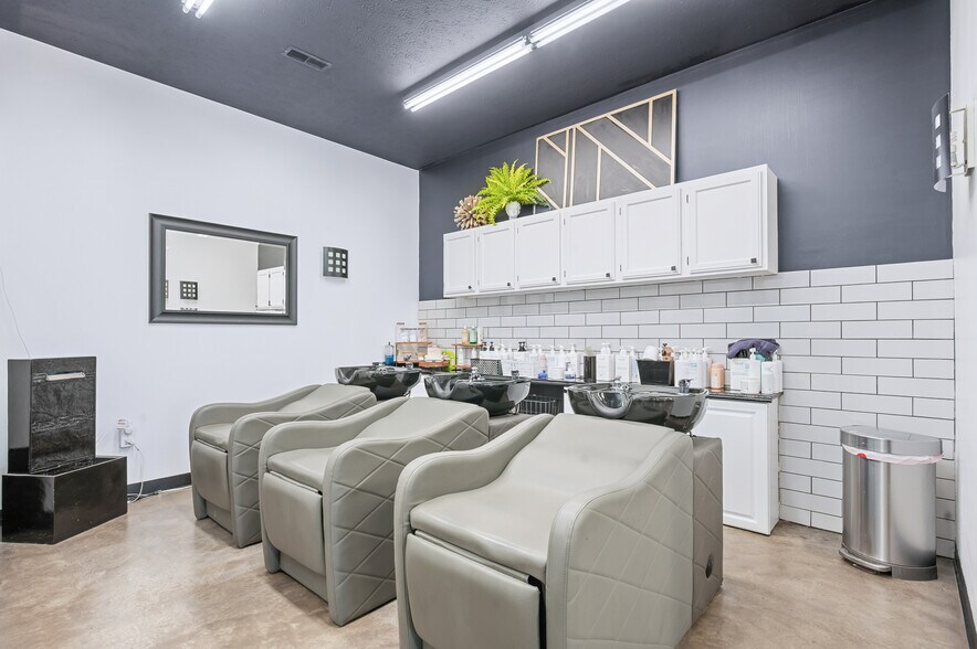 More Photos Of 8826 34 Rd, Cadillac Storefront For Sale