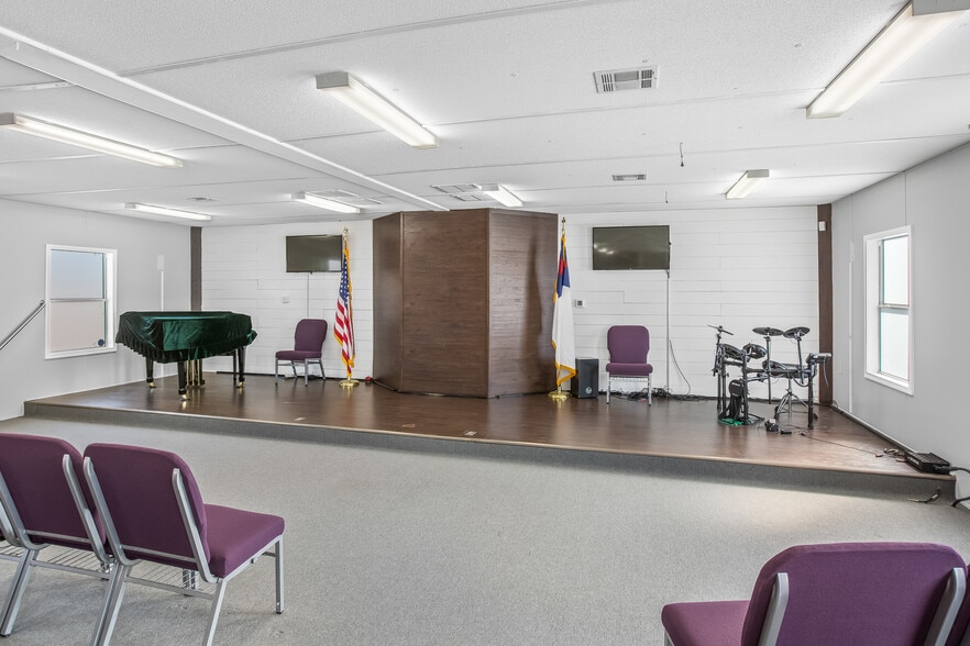 More Photos Of 1255 Mountainview Rd, King Religious Facility For Sale