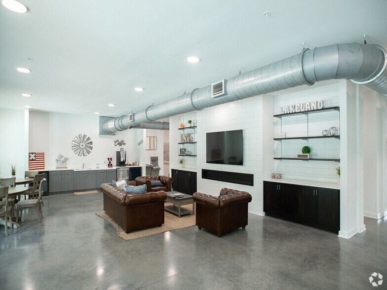 More Photos Of 4815 Market Green Pl W, Lakeland Apartments For Sale