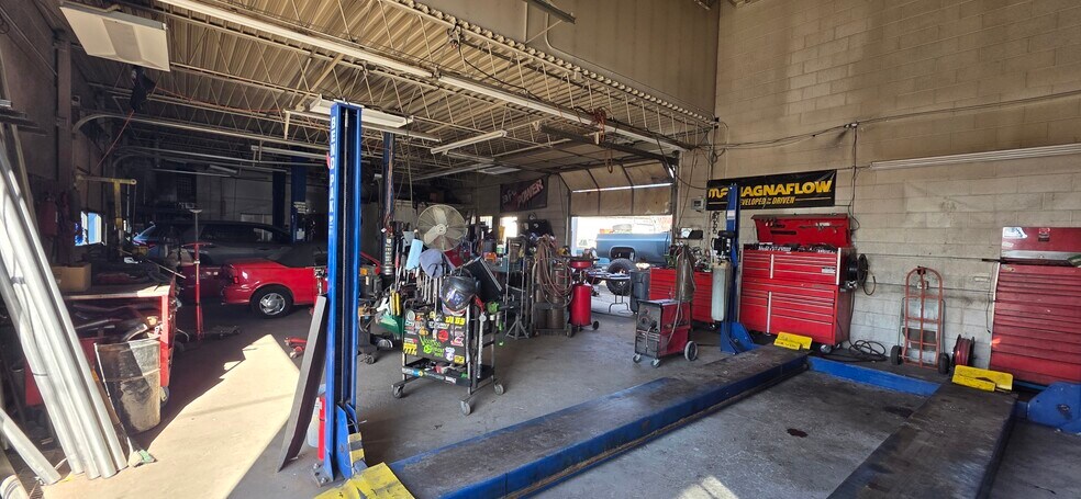 More Photos Of 1601 S Cherokee St, Denver Auto Repair For Sale