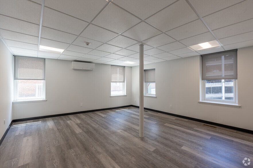 More Photos Of 29 Bank St, Stamford Office For Lease