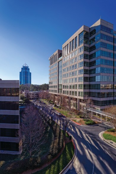 More Photos Of 5909 Peachtree Dunwoody Rd NE, Atlanta Coworking Space