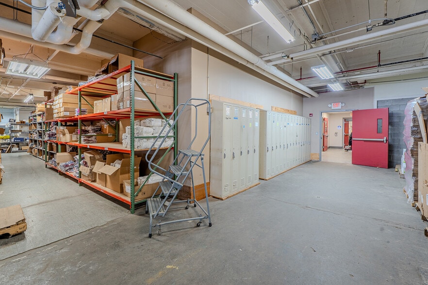 More Photos Of , Buffalo Office For Sale