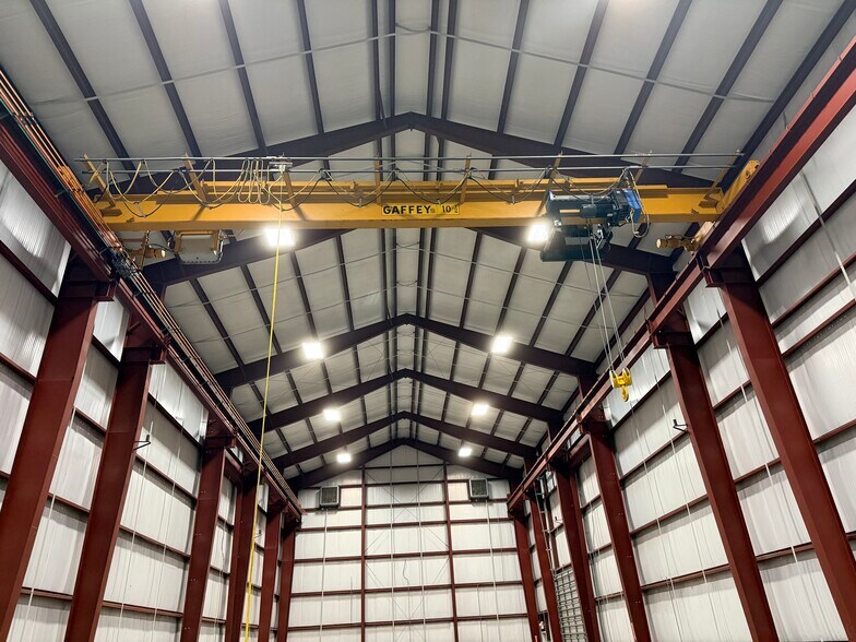 More Photos Of 101 Industrial Park Dr, Hitchcock Warehouse For Lease