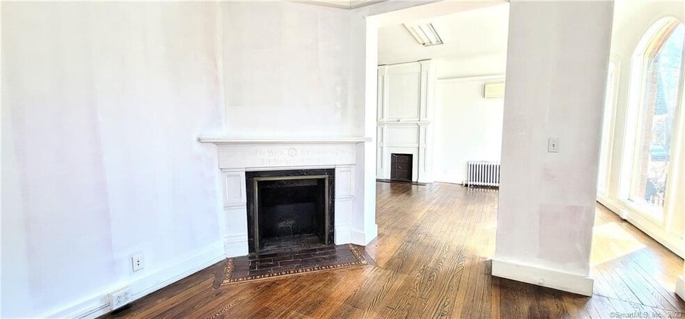 More Photos Of 93 Whitney Ave, New Haven Storefront Retail Residential For Lease