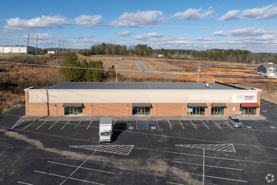 More Photos Of 150 Pearl Dr, LaFayette Restaurant For Lease