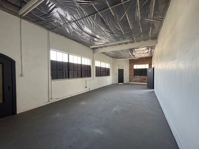 More Photos Of 2266 E 38th St, Vernon Warehouse For Lease