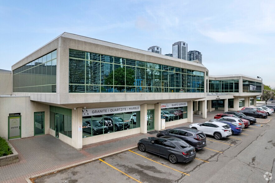 More Photos Of 7941 Jane St, Vaughan Showroom For Lease