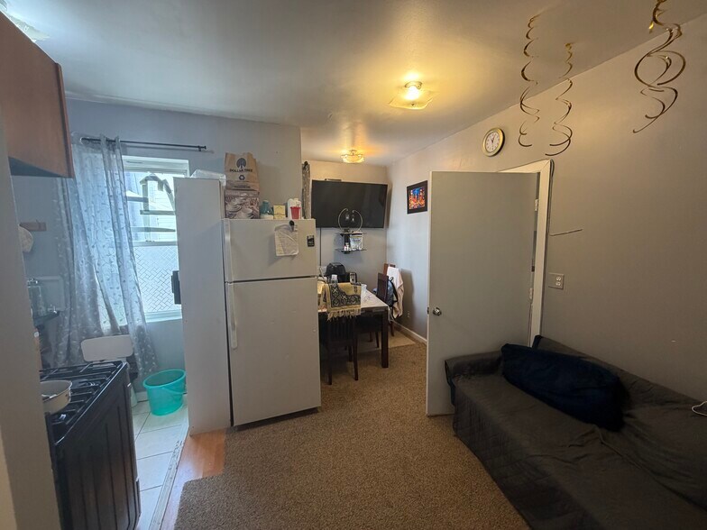 More Photos Of 240 Avenue U, Brooklyn Storefront Retail Residential For Sale