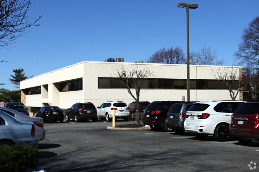 More Photos Of 10 Leopard Rd, Paoli Office For Lease