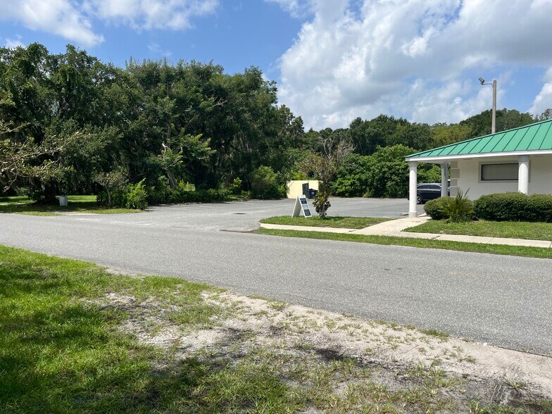 More Photos Of 305 S Childs St, Leesburg Medical For Sale