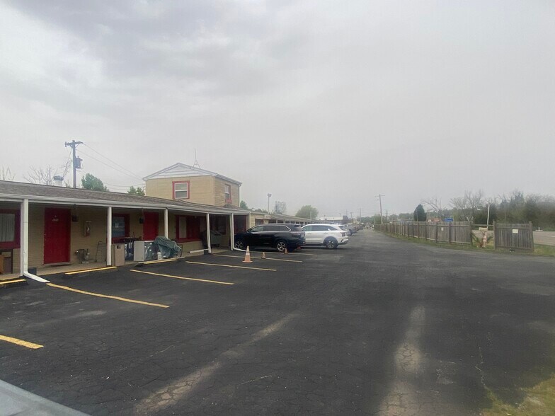 More Photos Of 12015 E State Route 350, Kansas City Hotel For Sale