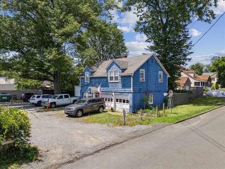More Photos Of 481 Springfield Ave, Berkeley Heights Freestanding For Sale
