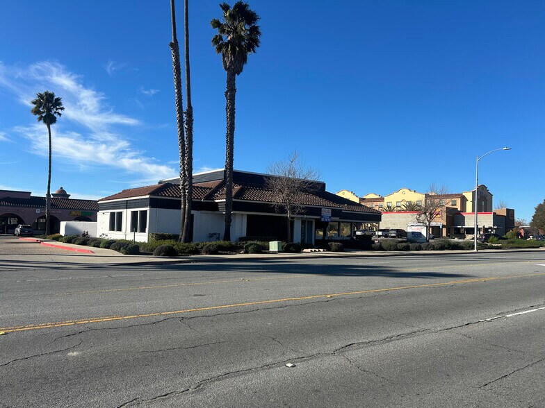 Primary Photo Of 1129 N H St, Lompoc Restaurant For Lease