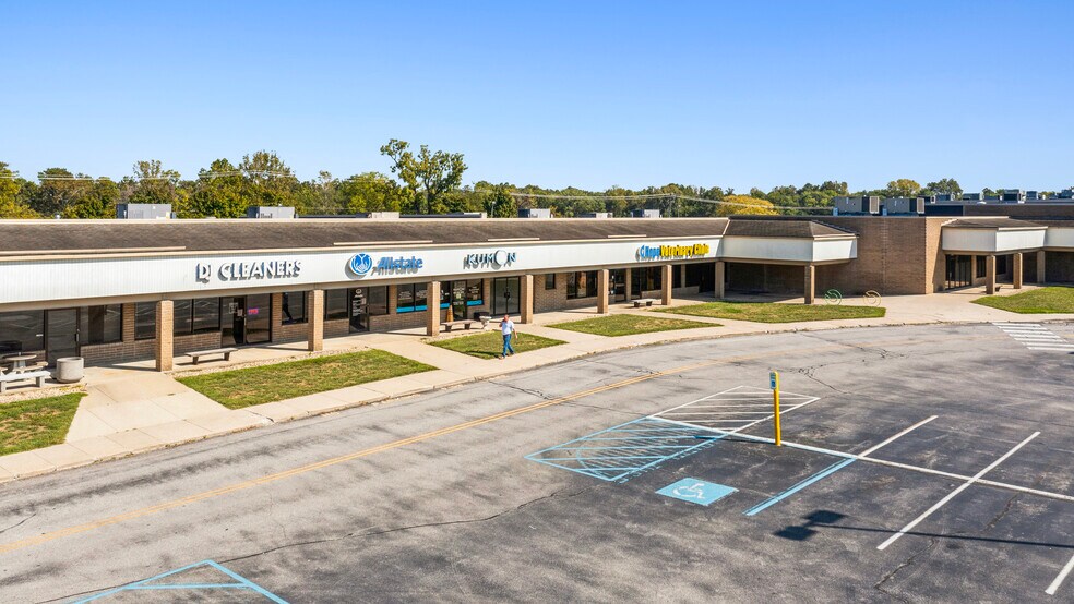 More Photos Of 4290 W Jonathan Moore Pike, Columbus Unknown For Lease