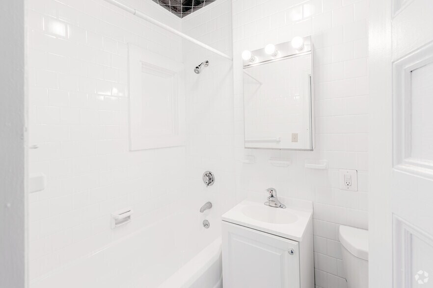 More Photos Of 1223 Beacon St, Brookline Apartments For Lease