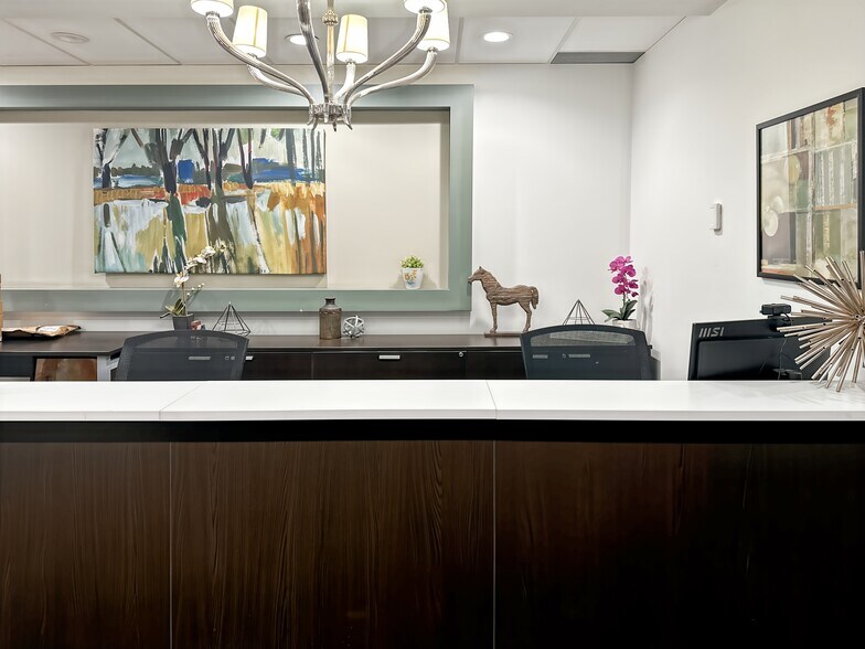 More Photos Of 1235 Bay St, Toronto Coworking Space