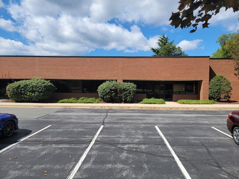 Primary Photo Of 7520 Standish Pl, Rockville Office For Lease