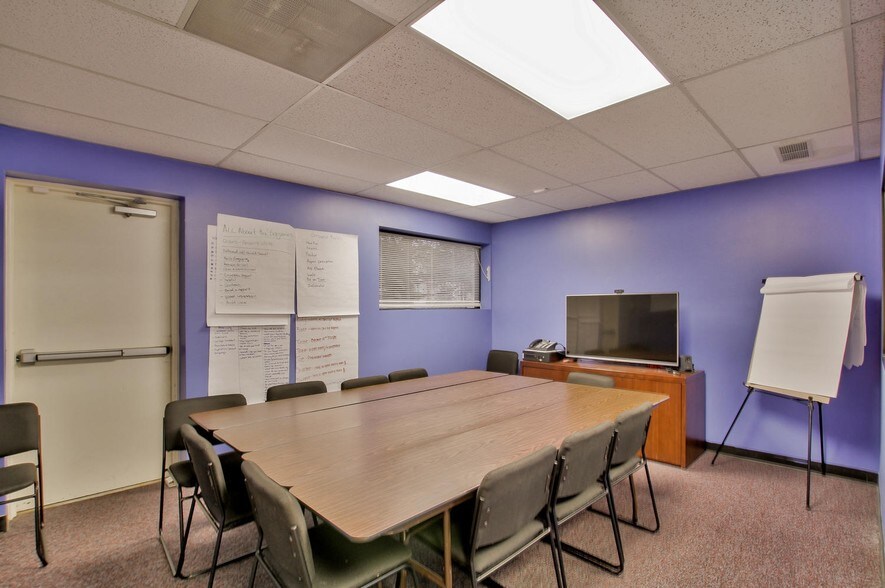 More Photos Of 7370 E 37th St, Wichita Flex For Lease